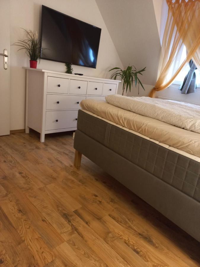 A-M Condominium Veszprem Ngoại thất bức ảnh