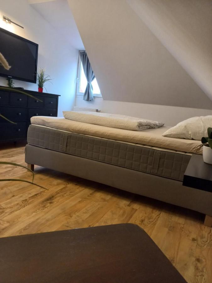 A-M Condominium Veszprem Ngoại thất bức ảnh