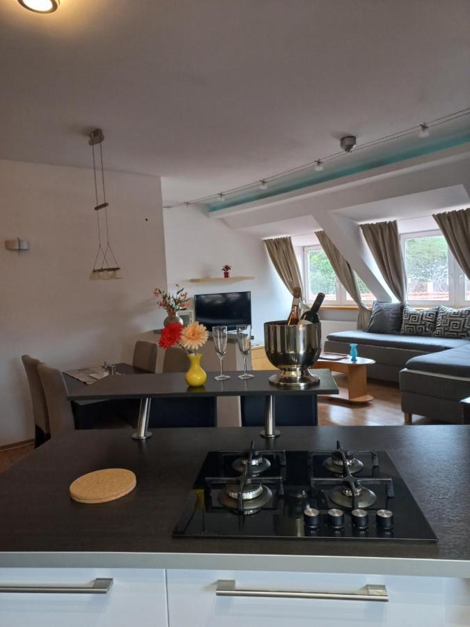 A-M Condominium Veszprem Ngoại thất bức ảnh