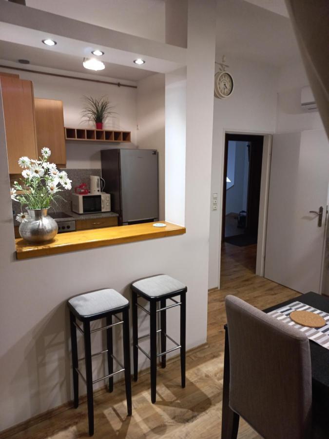A-M Condominium Veszprem Ngoại thất bức ảnh