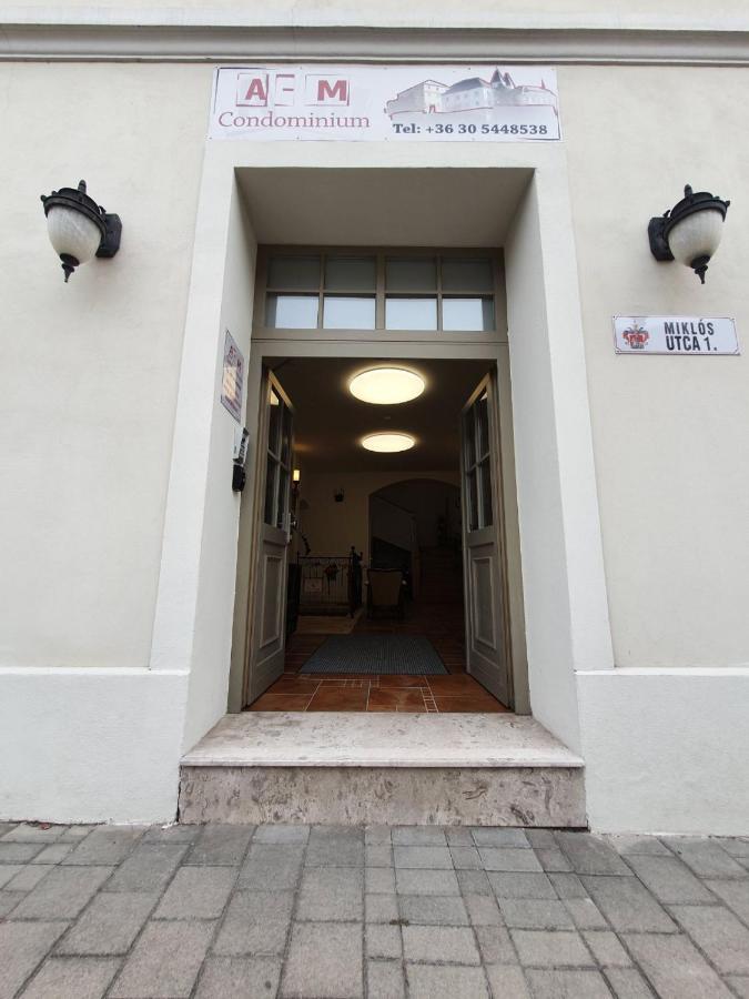 A-M Condominium Veszprem Ngoại thất bức ảnh